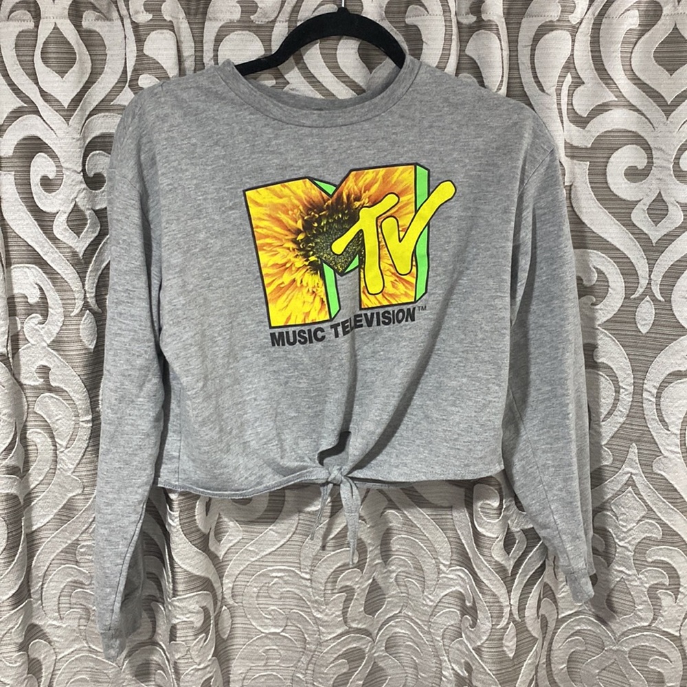 MTV long sleeve shirt